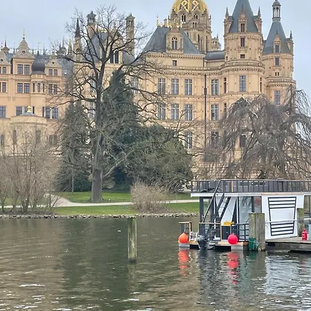 Cosy Explorer - Festlieger * Schwerin (Mecklenburg-Vorpommern)